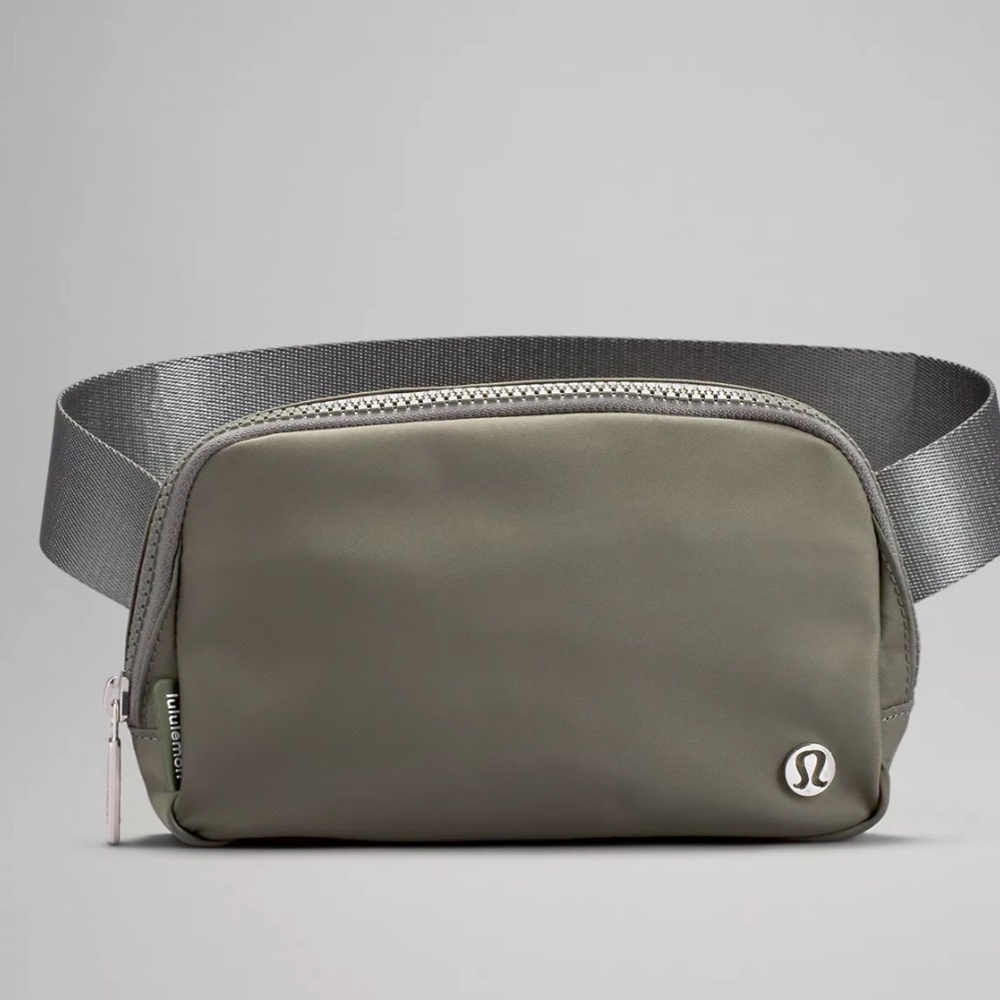 Lululemon Everywhere Belt Bag Large